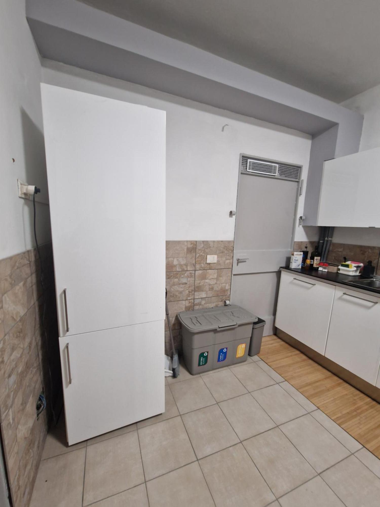 Underground Home Vicino Metropolitana Comasina Cormano Exterior foto